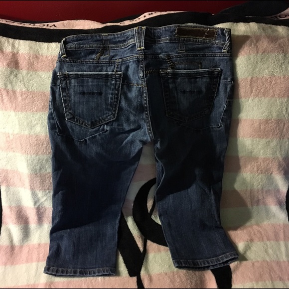 Yanuk shorts - Picture 1 of 3