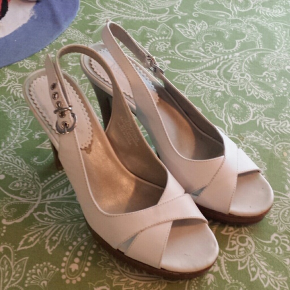 Women's Madeline White Leather Slingback Heels 7.5 - Picture 1 of 4