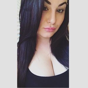 Meet your Posher, Gina