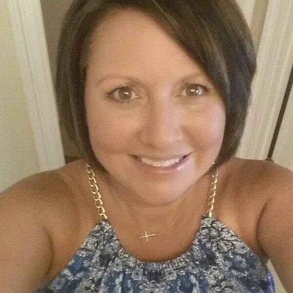 Meet your Posher, Carla - Picture 1 of 1