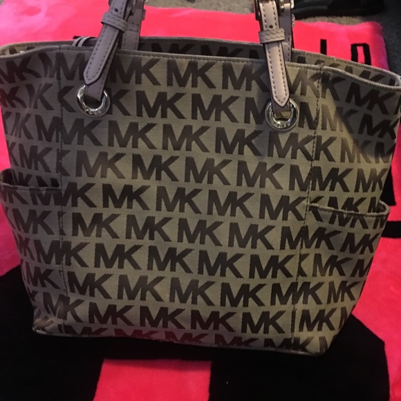 SOLD ON MERC! - Picture 3 of 3