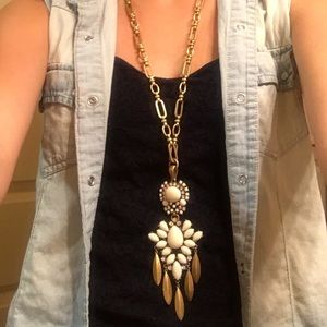 Stella and dot necklace