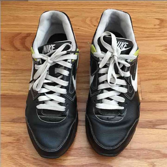 Black Nike Airmax