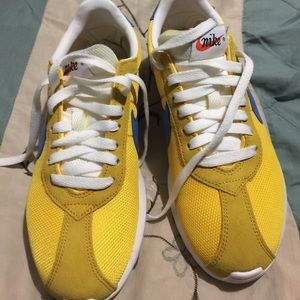 Yellow Nike Roshe LD