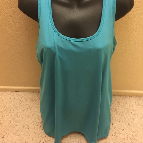 Women's Workout Tank🎉 - Picture 2 of 3
