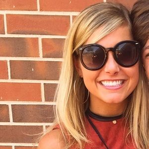 Meet your Posher, Madie