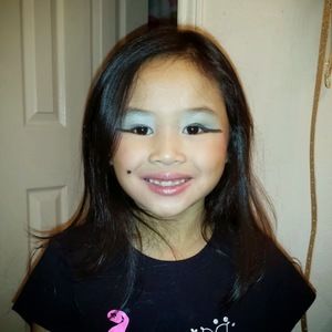 Meet your Posher, Carmelita