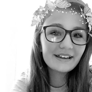 Meet your Posher, Eva