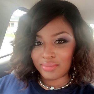 Meet your Posher, Sabrina