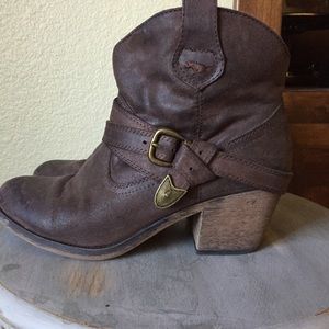 Rocket Dog brown bootie "Satire"