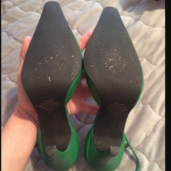 Emerald heels - Picture 3 of 4