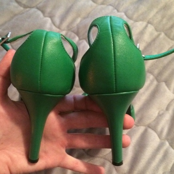 Emerald heels - Picture 4 of 4