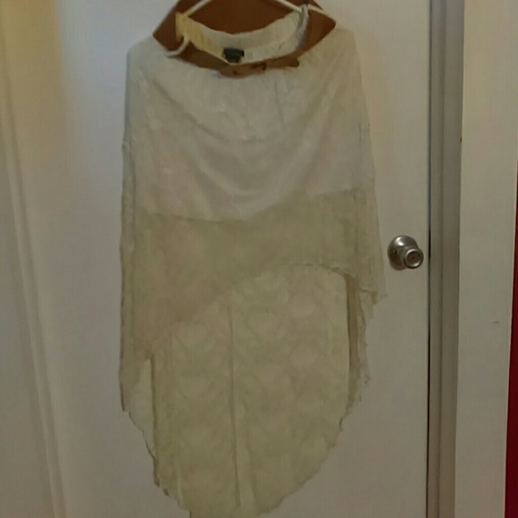 Lace skirt never worn