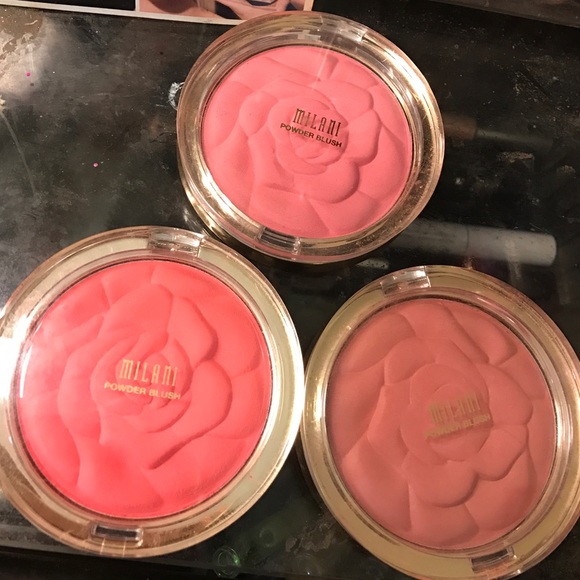 Brand 🆕 Milani Powder Blush Trio