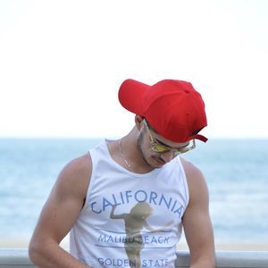 Meet your Posher, Aymen