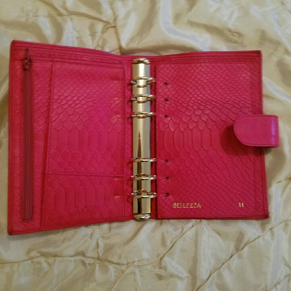 Gillio Limited Edition Planner - Picture 3 of 4