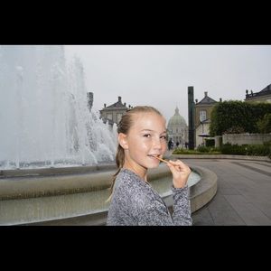 Meet your Posher, Celeste