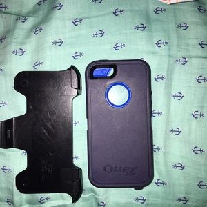 IPhone 5s otter box blue.