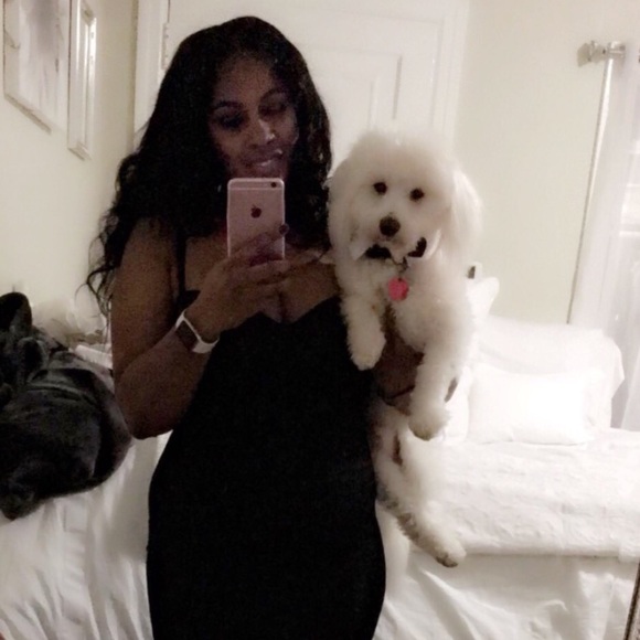 Meet your Posher, Britt - Picture 2 of 3