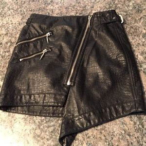 H&M pleather croc mini skirt Size 2
