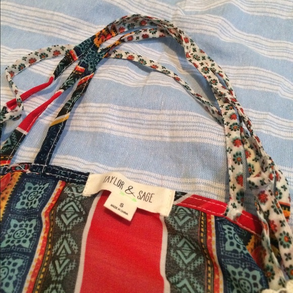 Multi-Colored Flowy Crop Tank - Picture 3 of 4