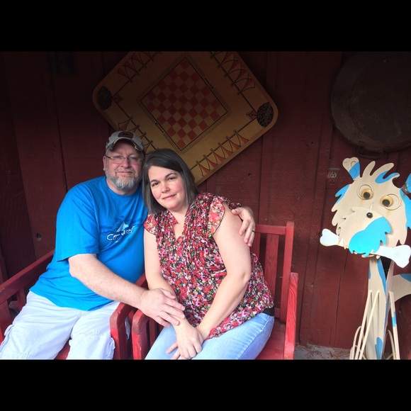 Meet your Posher, Tonya - Picture 1 of 1