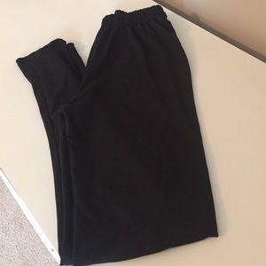 Lula Roe black legging