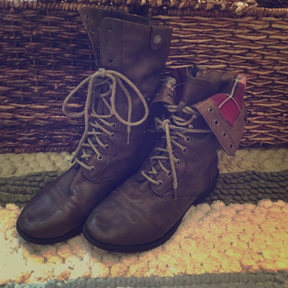 Steve Madden/Madden Girl Combat Boots, Size 7.5