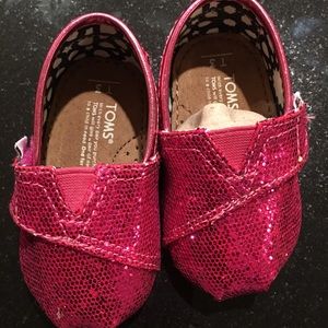 Baby Toms in Pink
