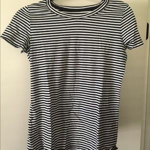 Mossimo black and white striped tee