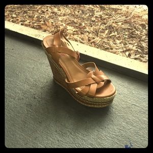 Just Fab Size 8 Tan/Beige Strappy Platform Wedges