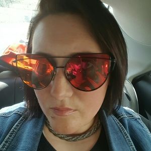 Meet your Posher, Chasity