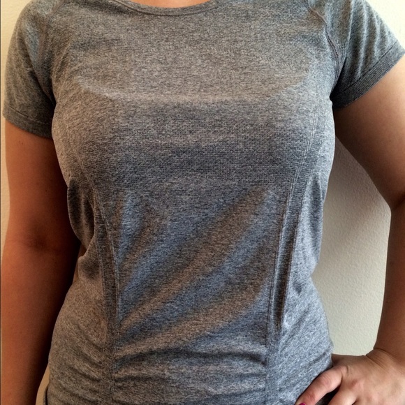 Atheta Short Sleeve Workout Top