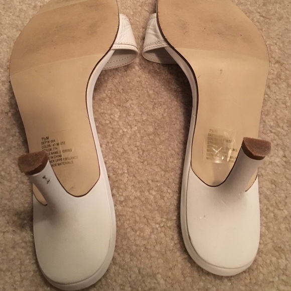 Sandals - Picture 3 of 4