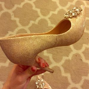 Nearly new dress shoes. Worn only once.