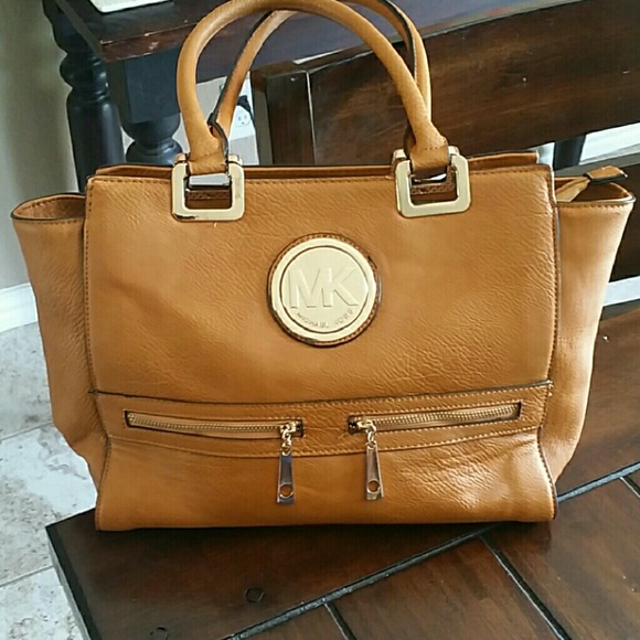 *STILL AVAILABLE* MK Very gently used!