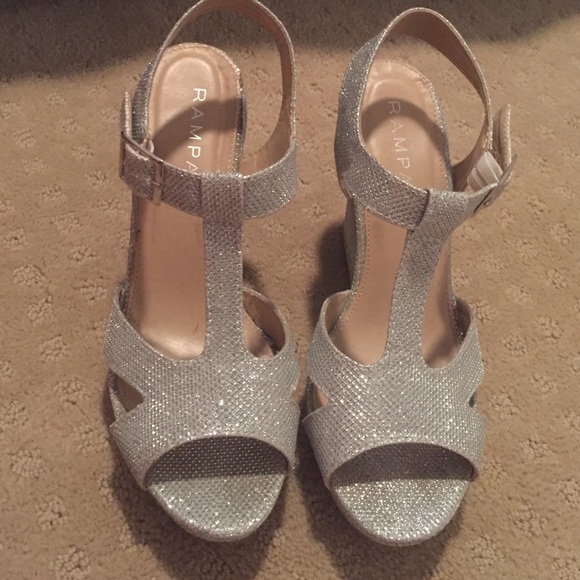 Prom shoes