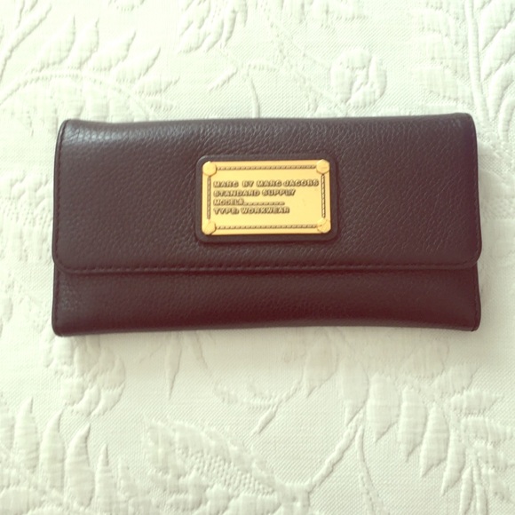 •Authentic Marc by Marc Jacobs Wallet•