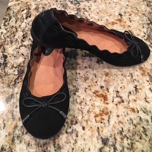 New Antonio Melani Suede Ballet Flats Size 5.5