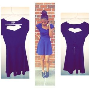 Dark blue dress!! 👑