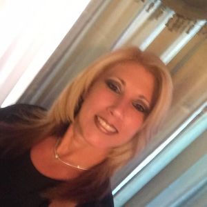 Meet your Posher, Annie