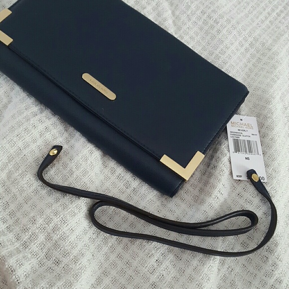 NWT Michael Kors Beverly Oversized Clutch - Picture 4 of 4