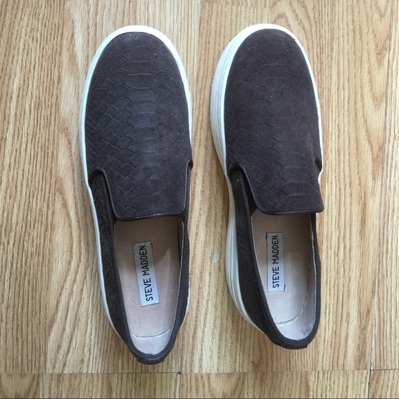 Womens 8.5 Steve Madden platform Sneakers