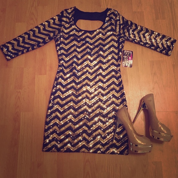 Trixxi Sequined Cocktail Dress NWT Size S