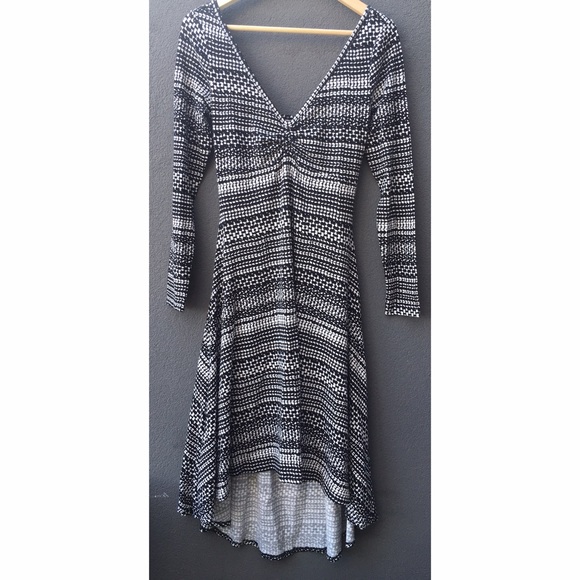 -PLENTY BY TRACY REESE HI-LOW LONG SLEEVE DRESS- - Picture 3 of 4
