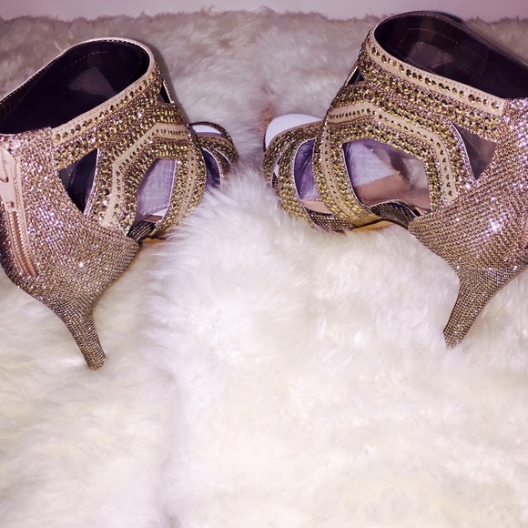 Brand New Gold Studded Heels 🦄 - Picture 2 of 2