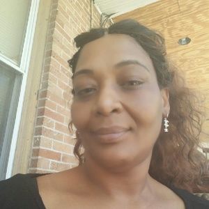 Meet your Posher, Celia