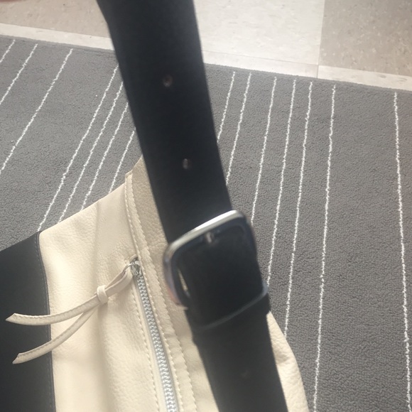 Colorblock Satchel - Picture 3 of 4