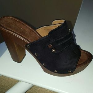 Nature Breeze slip-on heels