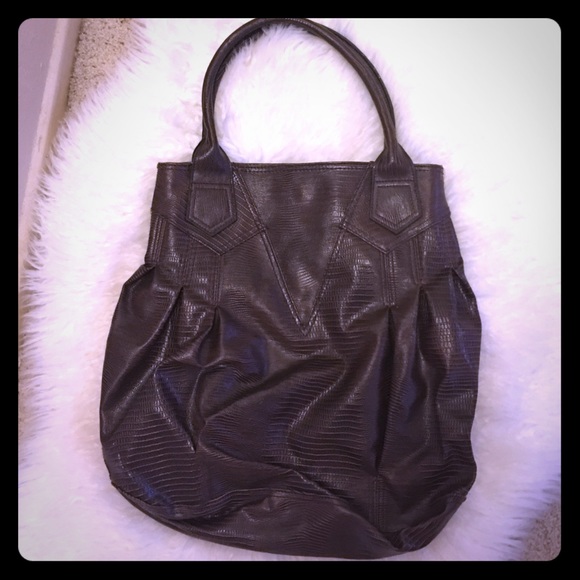 🔴S O L D🔴Kirra Handbag🎉